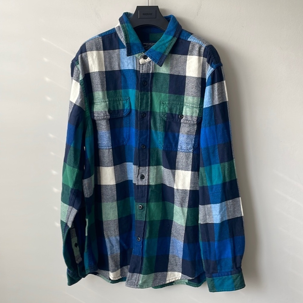American Eagle Outfitters plaid tartan flannel long sleeve shirt men size large